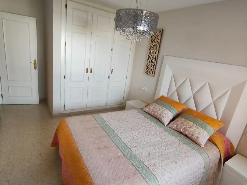 Wohnung zum Verkauf in Calle Hermes, 10, El Cónsul - Ciudad Universitaria - El Romeral Schlafzimmer von Wohnung zum Verkauf in Málaga Capital mit Klimaanlage, Schwimmbad und Balkon