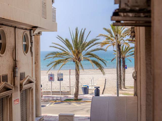 Piso en Alquiler en Calle José Alejo Bonmatí, 30 en Playa Levante