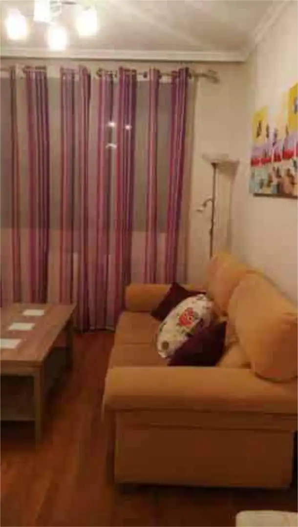 Wohnung zur Miete in Nuevo Hospital Wohnzimmer von Wohnung zur Miete in Ciudad Real Capital mit Schwimmbad