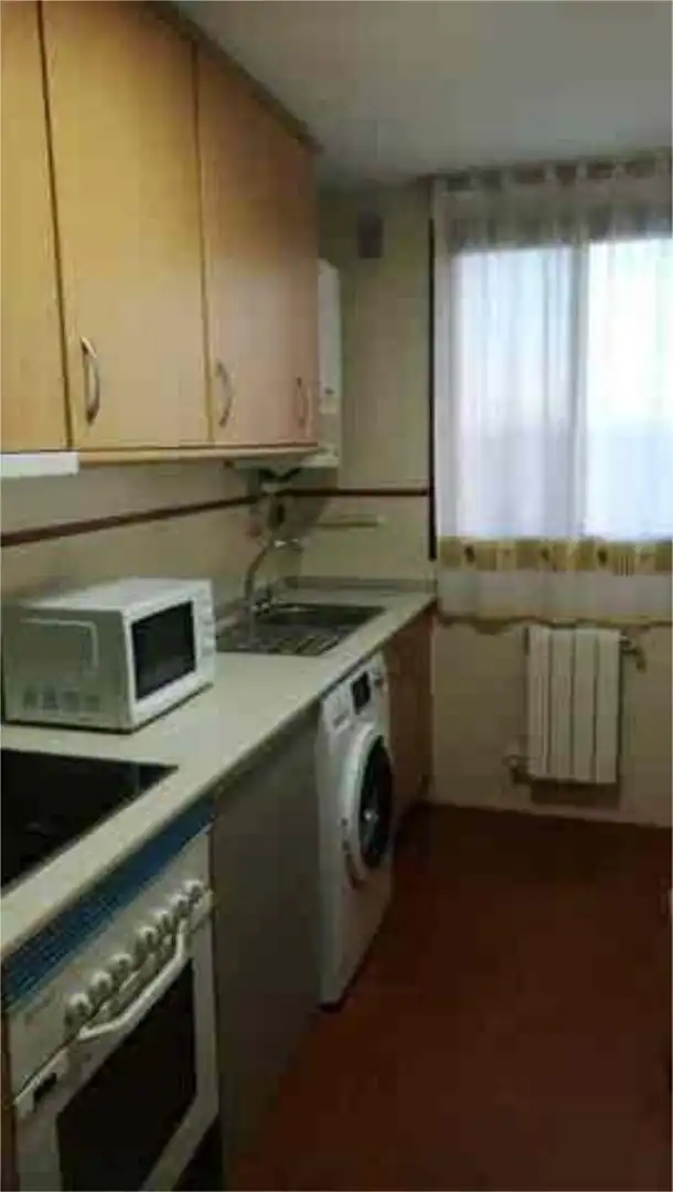 Wohnung zur Miete in Nuevo Hospital Küche von Wohnung zur Miete in Ciudad Real Capital mit Schwimmbad
