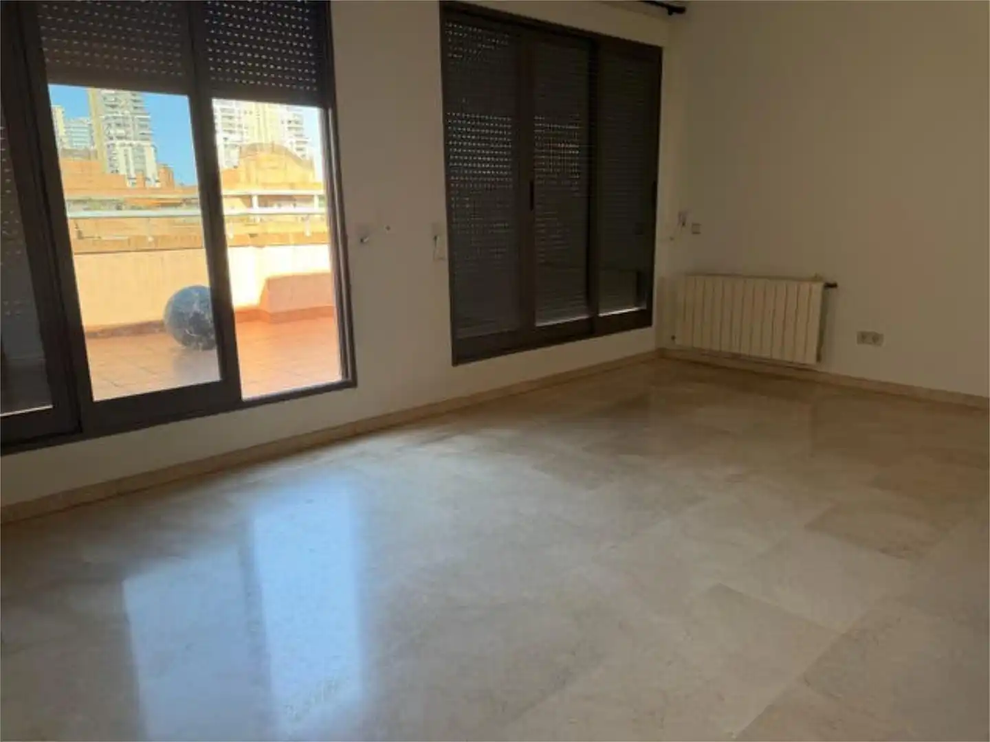 Attic for rent in Sant Pau Living room of Attic for rent in Valencia Capital with Terrace and Swimming Pool