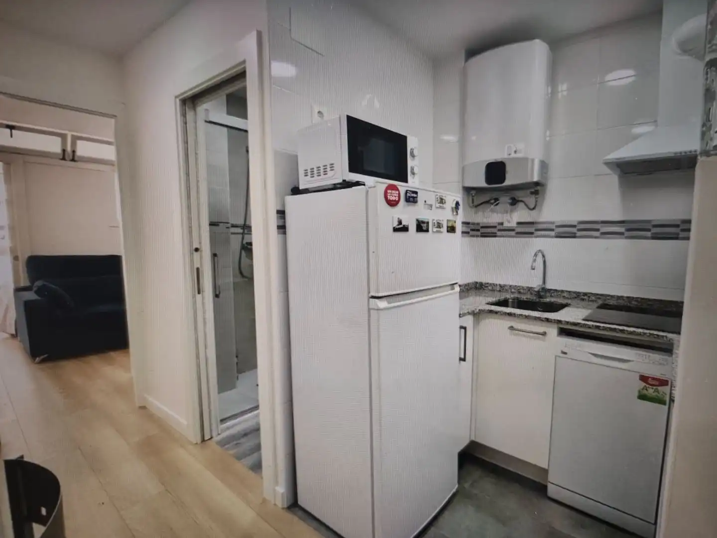 Apartamento de alquiler en Calle República de Colombia, 18, Zona Playa Cocina de Apartamento de alquiler en Laredo con Amueblado y Parking comunitario