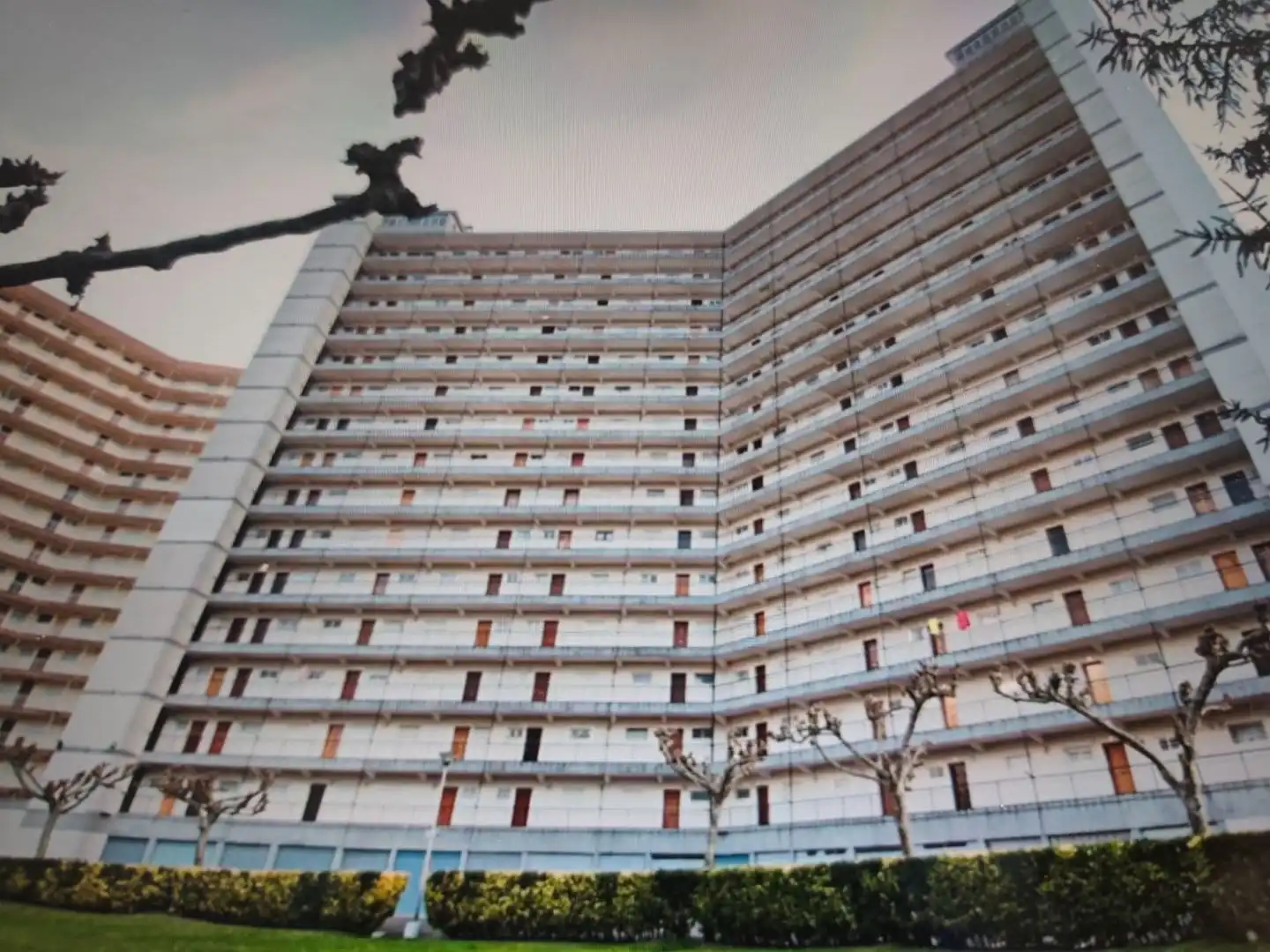 Apartamento de alquiler en Calle República de Colombia, 18, Zona Playa Vista exterior de Apartamento de alquiler en Laredo con Amueblado y Parking comunitario