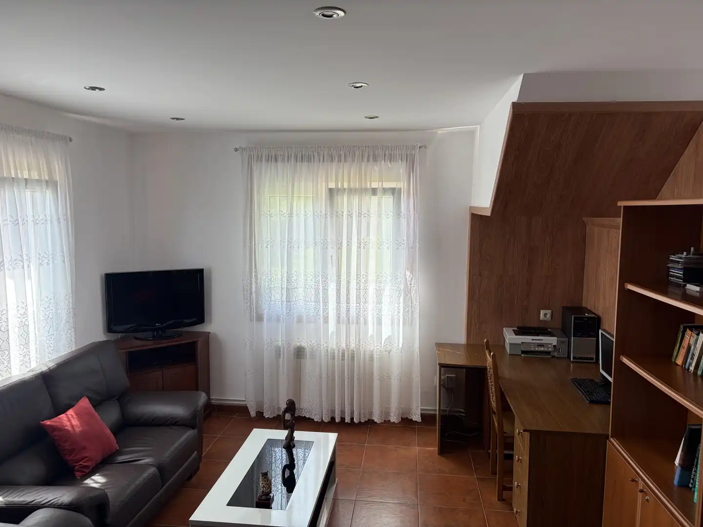 Casa adosada en venta en Lugar Vilar de Arriba, 10, Oroso Sala de estar de Casa adosada en venta en Oroso con Calefacción, Jardín privado y Parquet