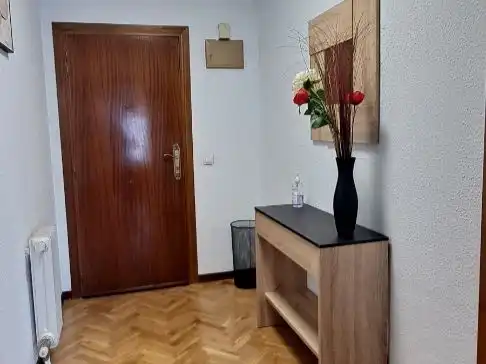 Piso de alquiler en  Pamplona / Iruña con Aire acondicionado, Calefacción y Parquet