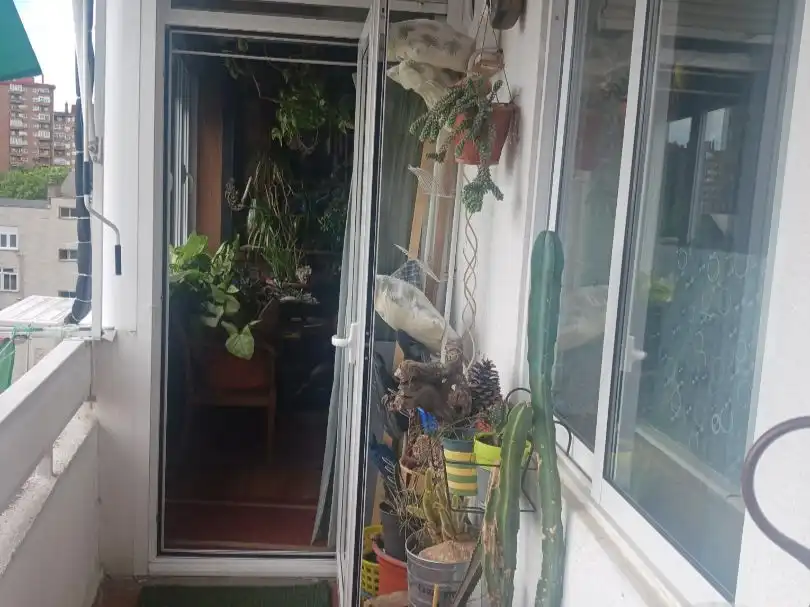 Piso en venta en Calle Tunja, 12, Pinar del Rey Terraza de Piso en venta en Madrid con Calefacción, Terraza y Trastero