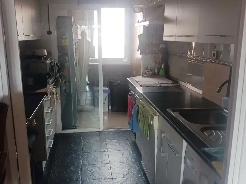 Piso en venta en Calle Tunja, 12, Pinar del Rey Cocina de Piso en venta en Madrid con Calefacción, Terraza y Trastero