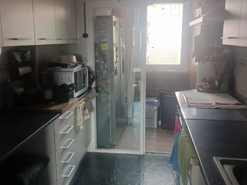 Piso en venta en Calle Tunja, 12, Pinar del Rey Cocina de Piso en venta en Madrid con Calefacción, Terraza y Trastero