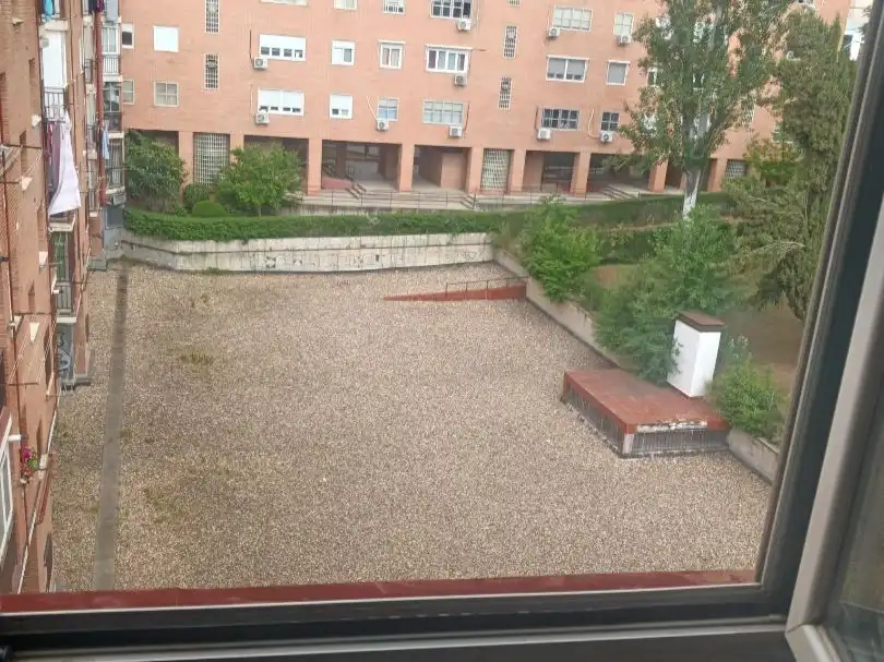 Piso en venta en Calle Tunja, 12, Pinar del Rey Parking de Piso en venta en Madrid con Calefacción, Terraza y Trastero