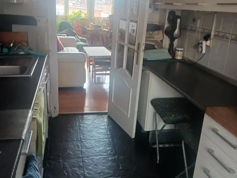 Piso en venta en Calle Tunja, 12, Pinar del Rey Cocina de Piso en venta en Madrid con Calefacción, Terraza y Trastero