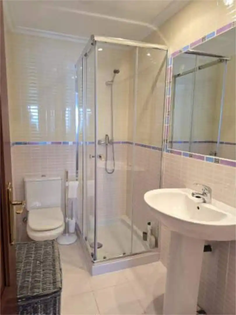 Bathroom of Flat for rent in Tapia de Casariego  with Heating, Terrace and Furnished