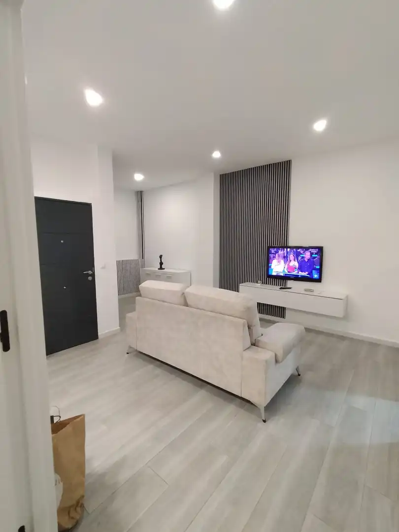 Apartments for sale in Calle Gruta de Las Maravillas, 29, Urbadiez - Entrepuentes Living room of Apartments for sale in Sevilla with Air Conditioner and Furnished
