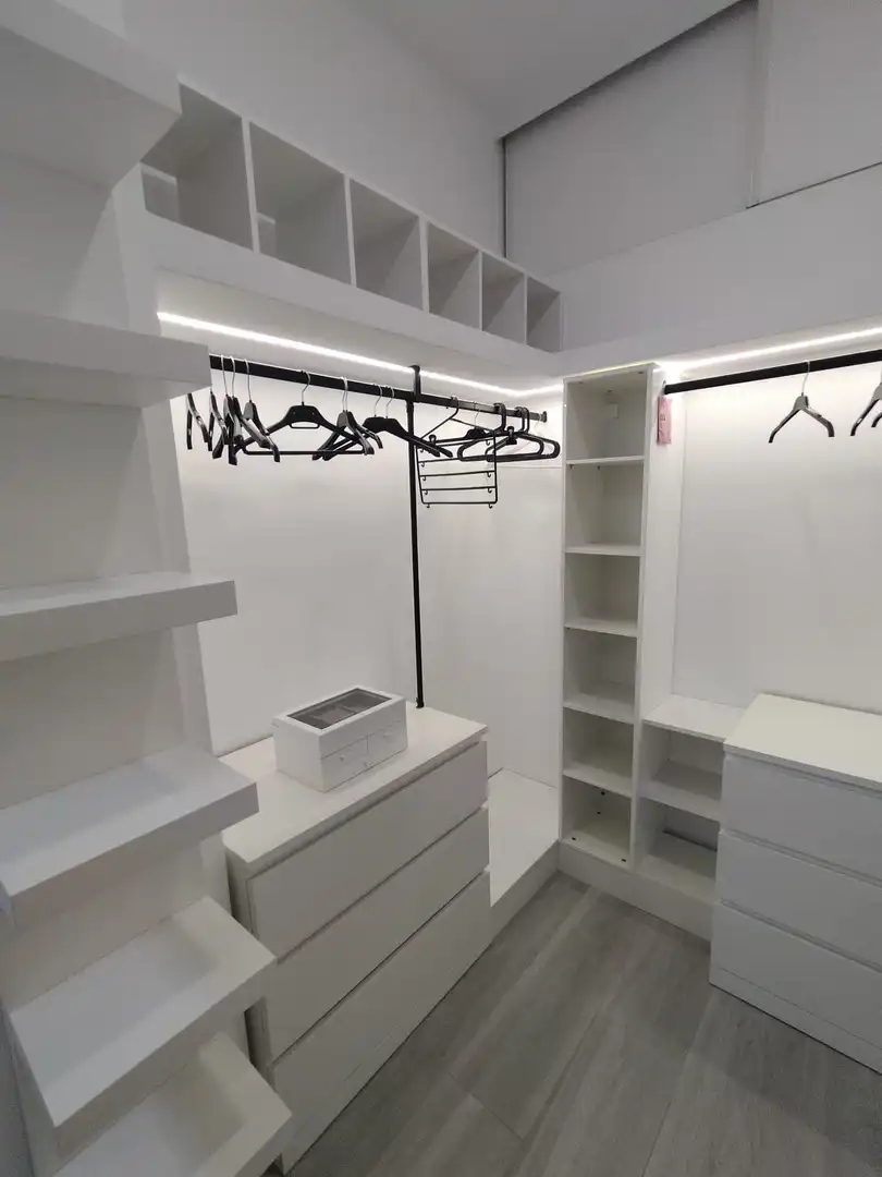 Apartments for sale in Calle Gruta de Las Maravillas, 29, Urbadiez - Entrepuentes Apartments for sale in Sevilla with Air Conditioner and Furnished