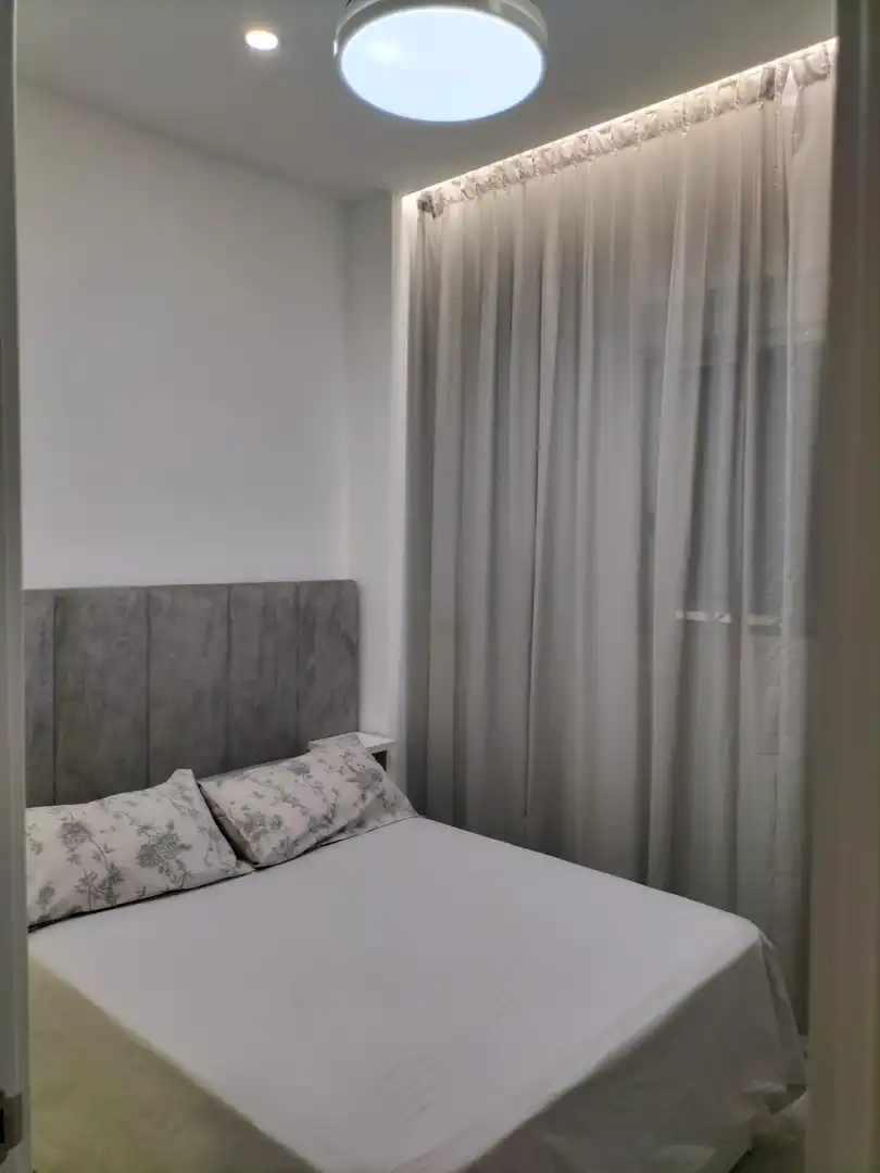 Apartments for sale in Calle Gruta de Las Maravillas, 29, Urbadiez - Entrepuentes Bedroom of Apartments for sale in Sevilla with Air Conditioner and Furnished
