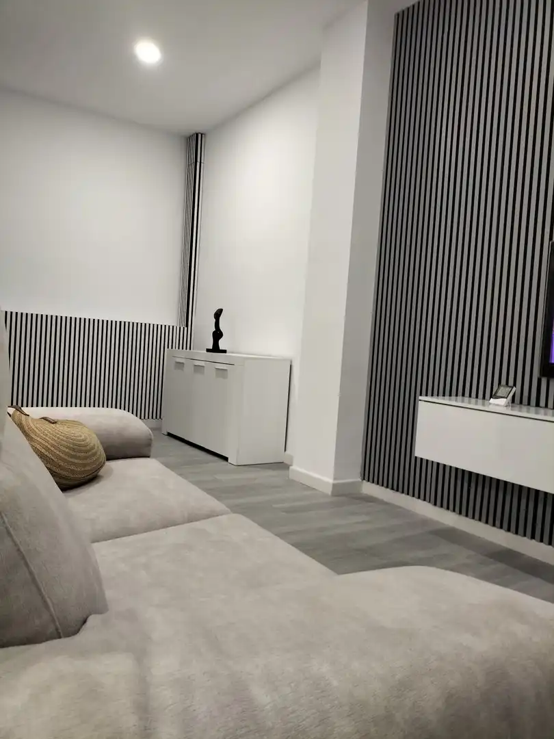 Apartments for sale in Calle Gruta de Las Maravillas, 29, Urbadiez - Entrepuentes Living room of Apartments for sale in Sevilla with Air Conditioner and Furnished