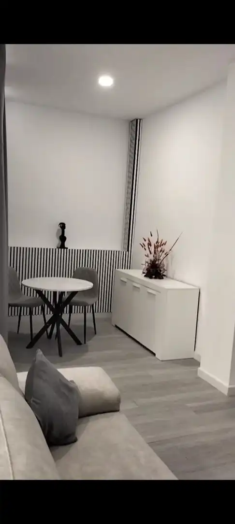 Apartments for sale in Calle Gruta de Las Maravillas, 29, Urbadiez - Entrepuentes Dining room of Apartments for sale in Sevilla with Air Conditioner and Furnished