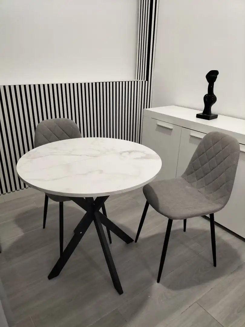 Apartments for sale in Calle Gruta de Las Maravillas, 29, Urbadiez - Entrepuentes Dining room of Apartments for sale in Sevilla with Air Conditioner and Furnished
