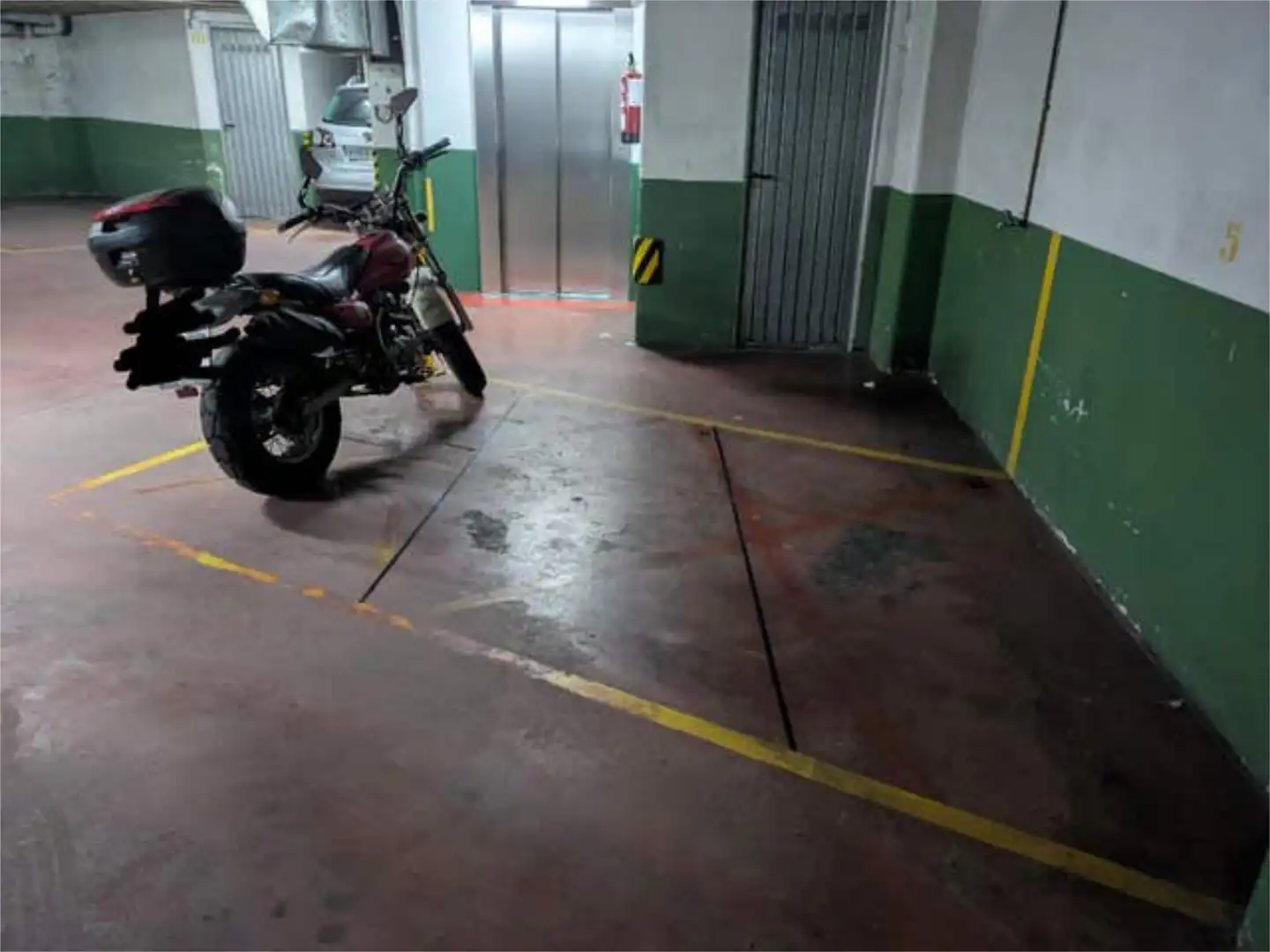 Parkplatz von Garage zur Miete in Pontevedra Capital 