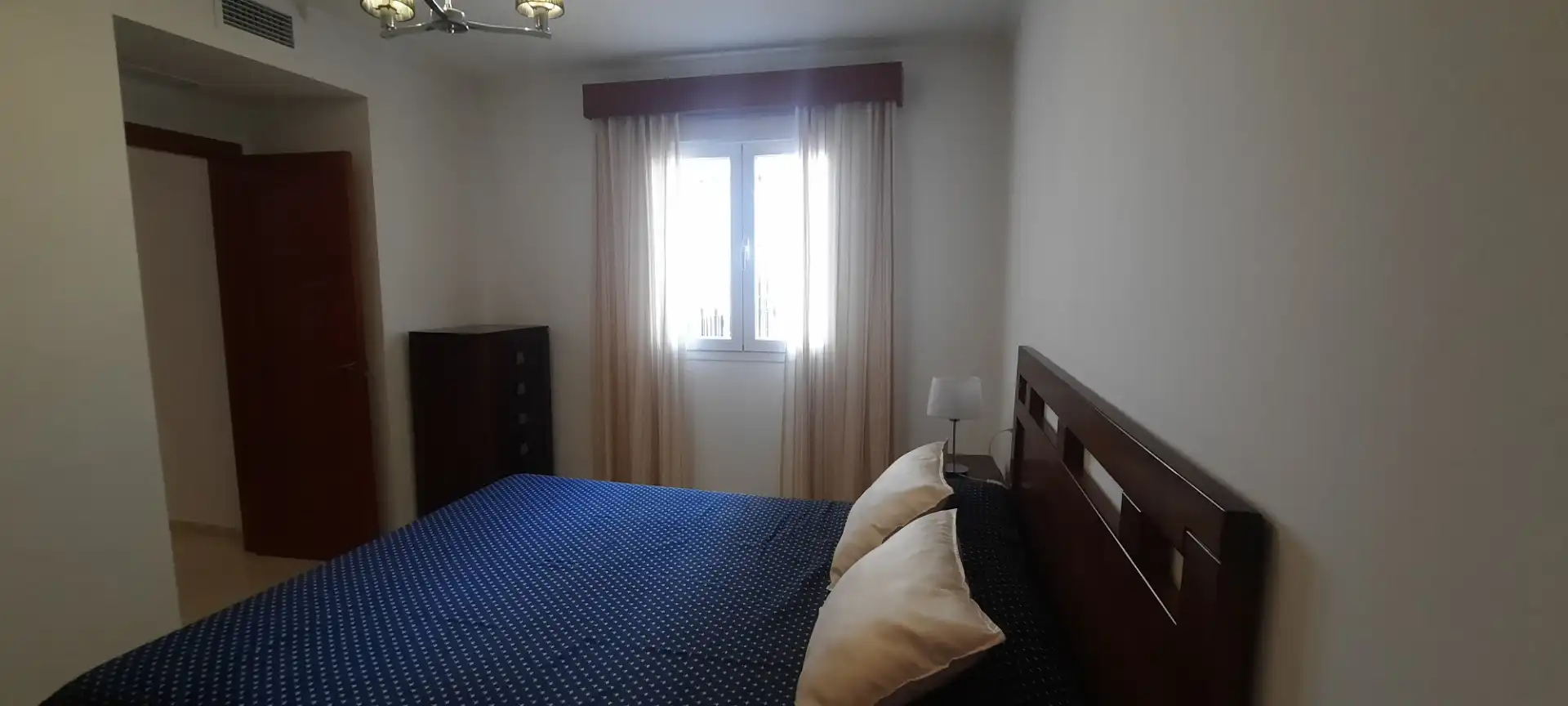 Habitación de Piso de alquiler en Ronda con Aire acondicionado, Amueblado y Balcón