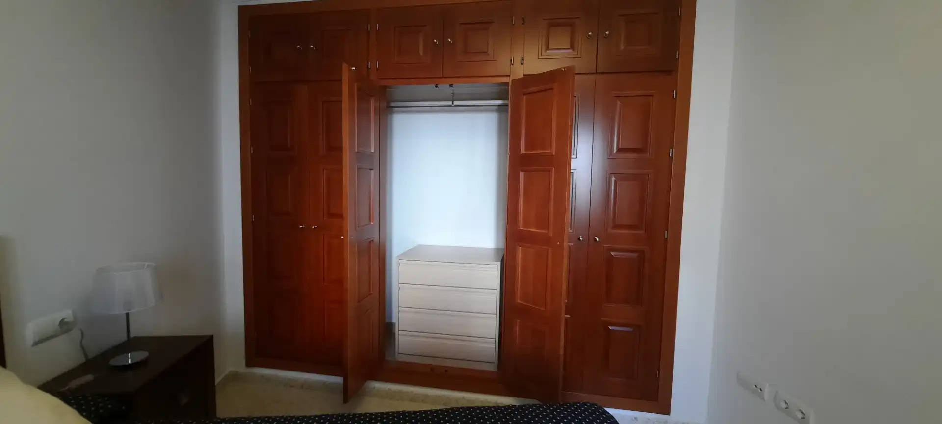 Habitación de Piso de alquiler en Ronda con Aire acondicionado, Amueblado y Balcón