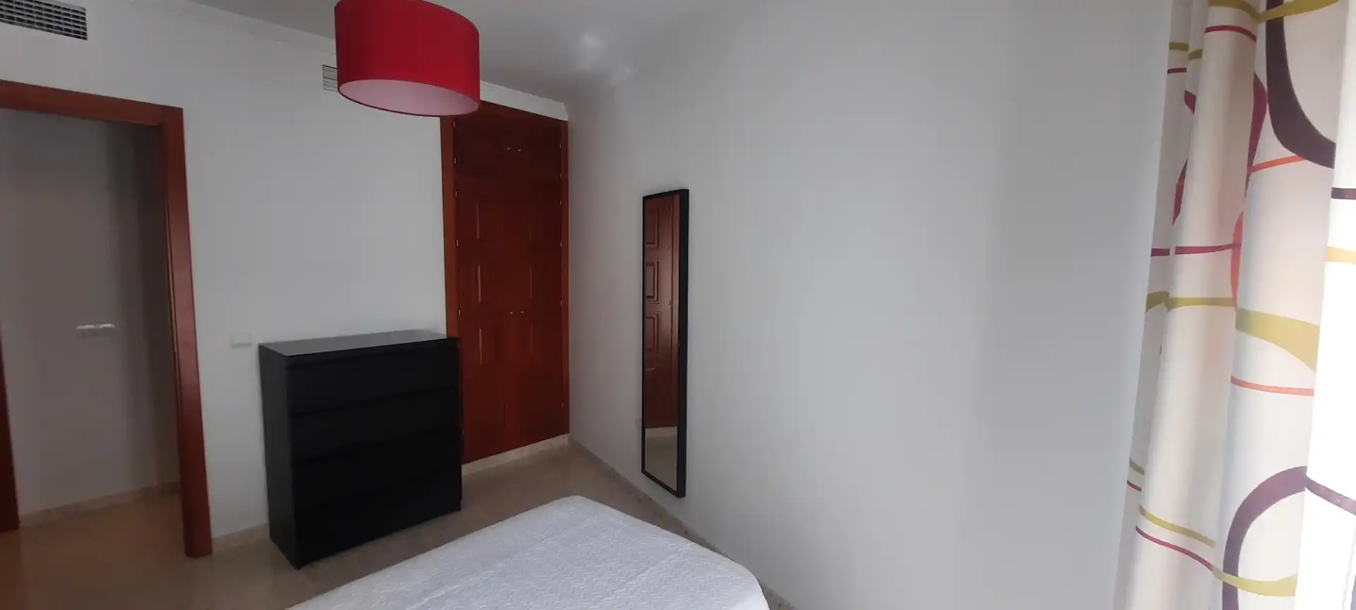 Habitación de Piso de alquiler en Ronda con Aire acondicionado, Amueblado y Balcón