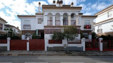 Houses for sale in Barrio de Zaidín, Granada Capital - image 3 Photo 3 of Houses for sale in Barrio de Zaidín, Granada Capital