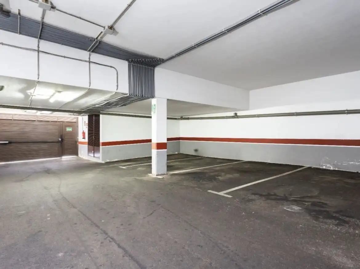 Flat for sale in Calle Sor Josefa del Sacramento, 1, La Orotava Parking of Flat for sale in La Orotava