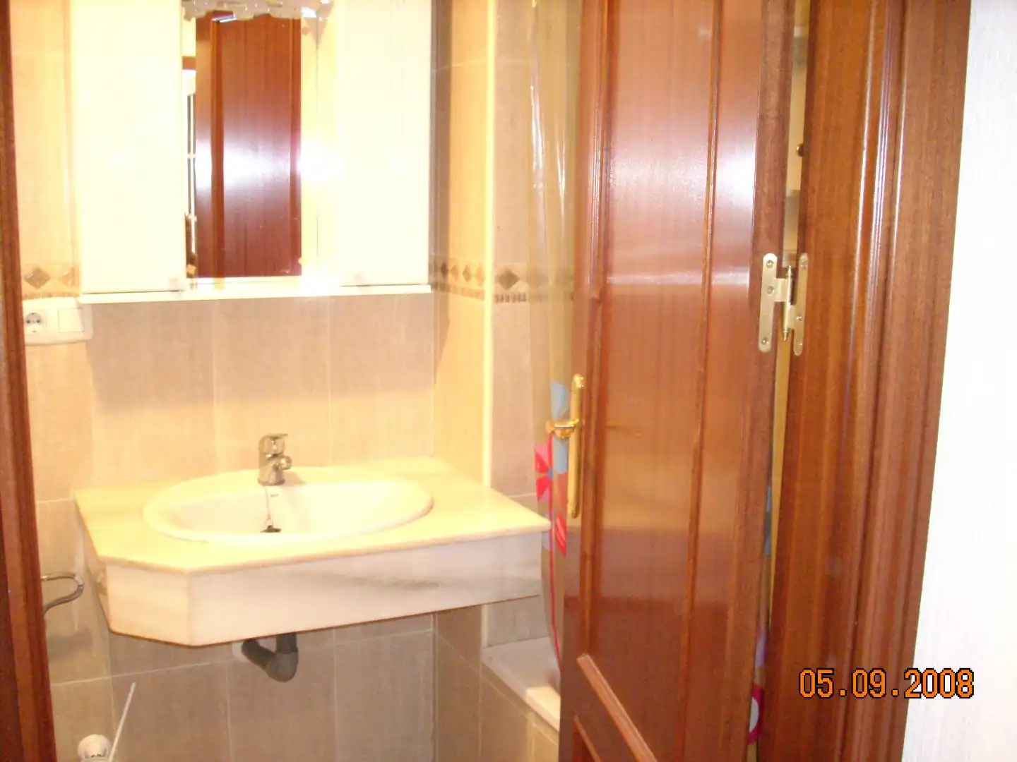 Piso de alquiler en Calle Cristóbal Halffter, Santa Fe Baño de Piso de alquiler en Santa Fe con Amueblado y Balcón