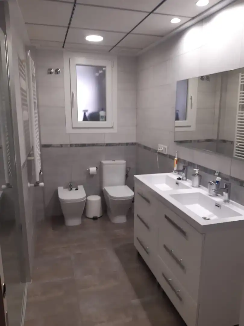 Badezimmer von Wohnung zum Verkauf in Biar mit Klimaanlage