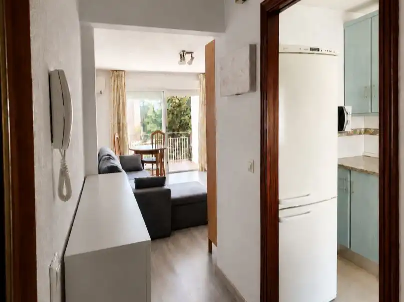 Piso en venta en Calle de Pilar Cavero, 6, San Pascual Piso en venta en Madrid con Aire acondicionado, Calefacción y Jardín privado