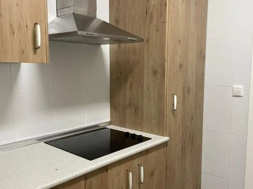 Flat for rent in Calle Linares, 6, Avda de Madrid - Pº de la Estación Kitchen of Flat for rent in Jaén with Air Conditioner, Parquet flooring and Furnished