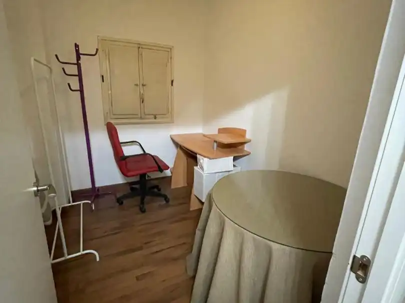 Flat for rent in Calle Linares, 6, Avda de Madrid - Pº de la Estación Bedroom of Flat for rent in Jaén with Air Conditioner, Parquet flooring and Furnished