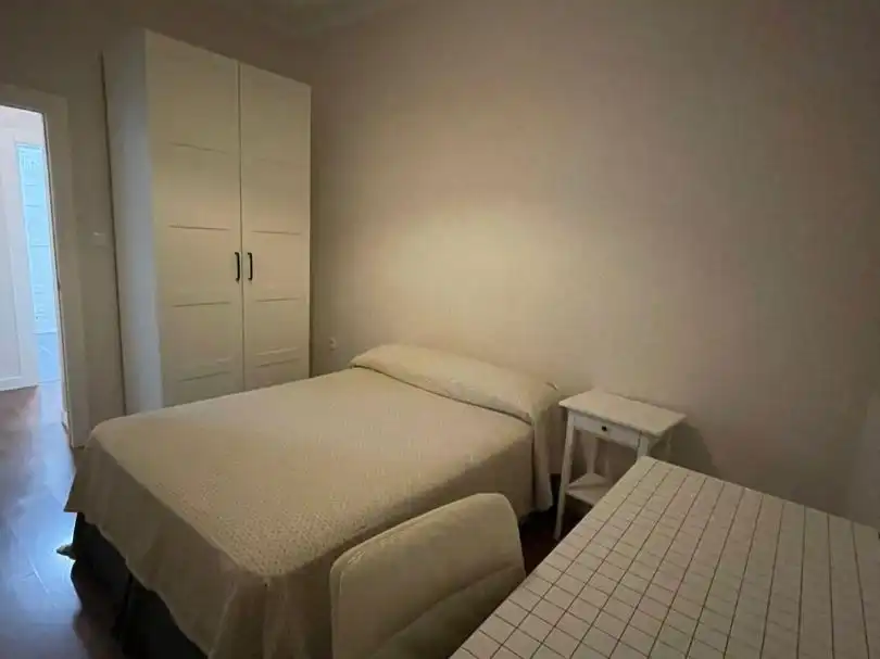 Flat for rent in Calle Linares, 6, Avda de Madrid - Pº de la Estación Bedroom of Flat for rent in Jaén with Air Conditioner, Parquet flooring and Furnished