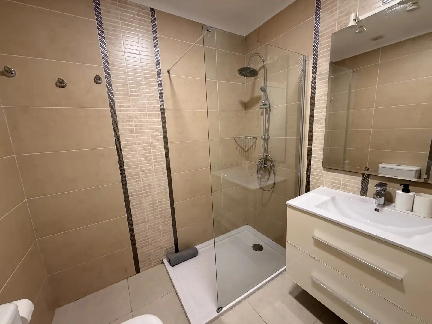 Maisonette zum Verkauf in Calle Helsinki, 4, Playa del Duque Badezimmer von Maisonette zum Verkauf in Adeje mit Klimaanlage, Heizung und Privatgarten