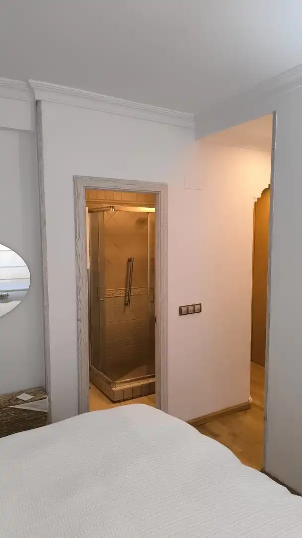 Wohnung zur Miete in Calle de Alonso Heredia, 29, Guindalera Badezimmer von Wohnung zur Miete in Madrid Capital mit Klimaanlage