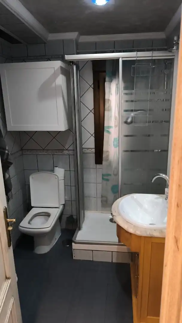 Wohnung zur Miete in Calle de Alonso Heredia, 29, Guindalera Badezimmer von Wohnung zur Miete in Madrid Capital mit Klimaanlage