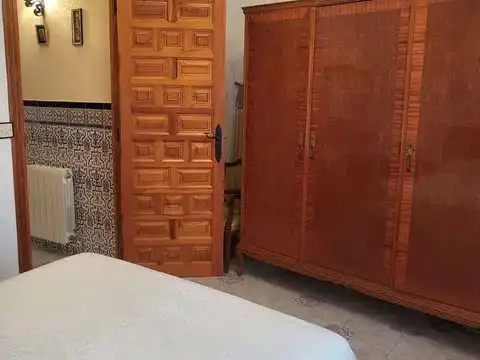 Einfamilien-Reihenhaus zum Verkauf in Calle Jardines, 1, Corral de Almaguer Schlafzimmer von Einfamilien-Reihenhaus zum Verkauf in Corral de Almaguer mit Heizung, Terrasse und Möbliert
