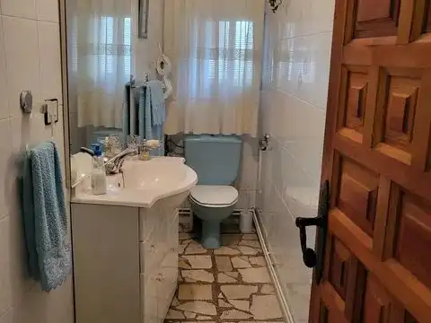 Einfamilien-Reihenhaus zum Verkauf in Calle Jardines, 1, Corral de Almaguer Badezimmer von Einfamilien-Reihenhaus zum Verkauf in Corral de Almaguer mit Heizung, Terrasse und Möbliert