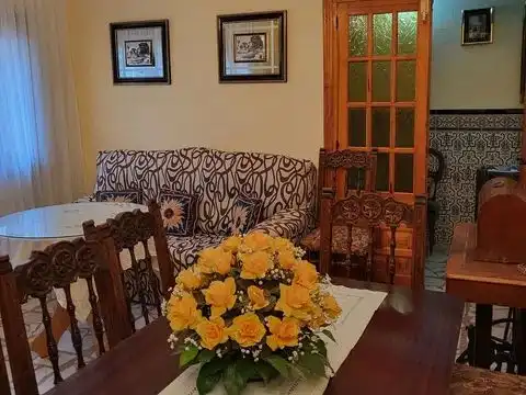 Einfamilien-Reihenhaus zum Verkauf in Calle Jardines, 1, Corral de Almaguer Esszimmer von Einfamilien-Reihenhaus zum Verkauf in Corral de Almaguer mit Heizung, Terrasse und Möbliert