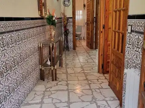 Einfamilien-Reihenhaus zum Verkauf in Calle Jardines, 1, Corral de Almaguer Einfamilien-Reihenhaus zum Verkauf in Corral de Almaguer mit Heizung, Terrasse und Möbliert