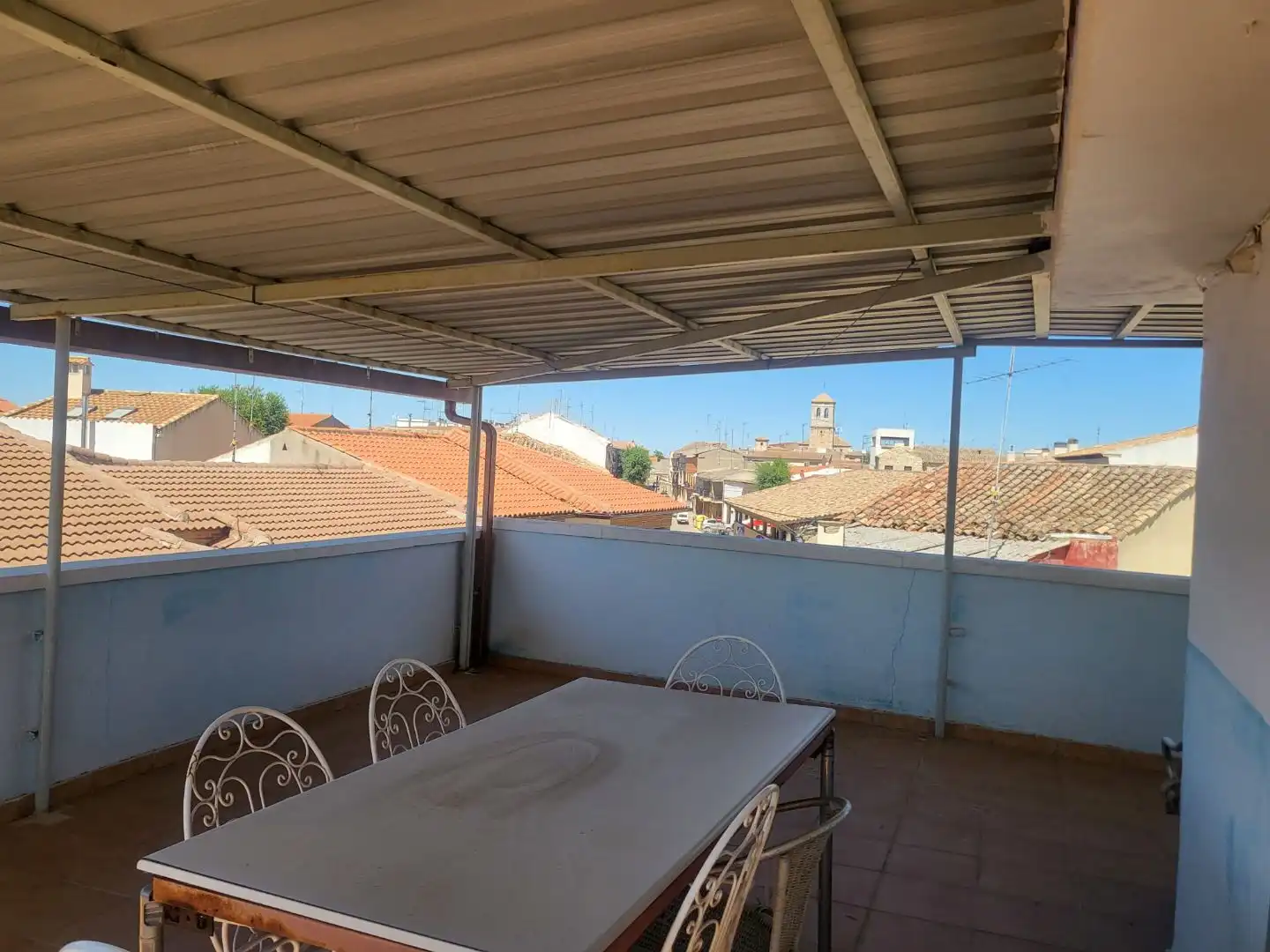 Einfamilien-Reihenhaus zum Verkauf in Calle Jardines, 1, Corral de Almaguer Terrasse von Einfamilien-Reihenhaus zum Verkauf in Corral de Almaguer mit Heizung, Terrasse und Möbliert