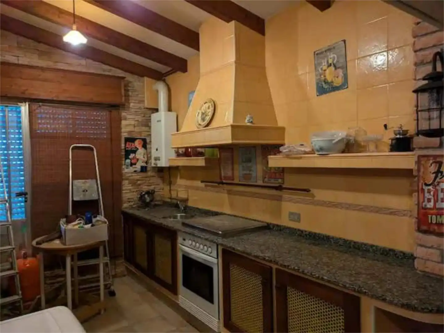 Cocina de Piso en venta en Vigo  con Calefacción, Jardín privado y Terraza