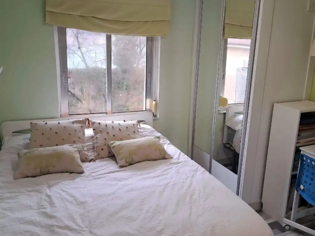 Bedroom of Flat for sale in  Madrid Capital  with Air Conditioner