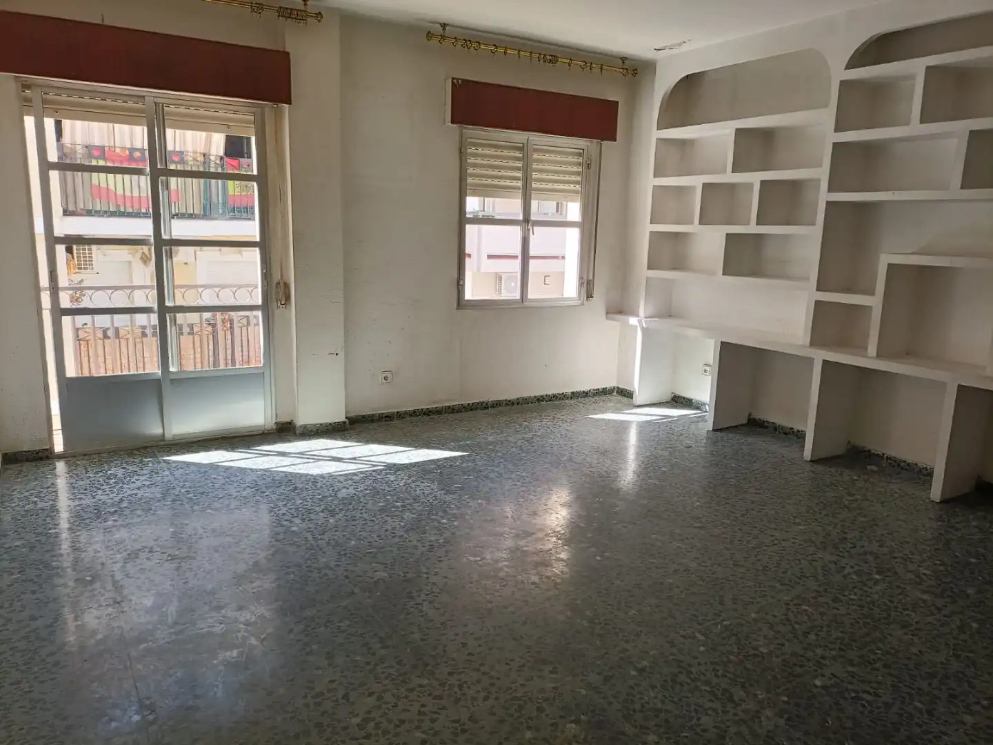 Pis en venda a Calle Antonio Pacheco, 5, Centro Sala d'estar de Pis en venda en Mérida amb Balcó