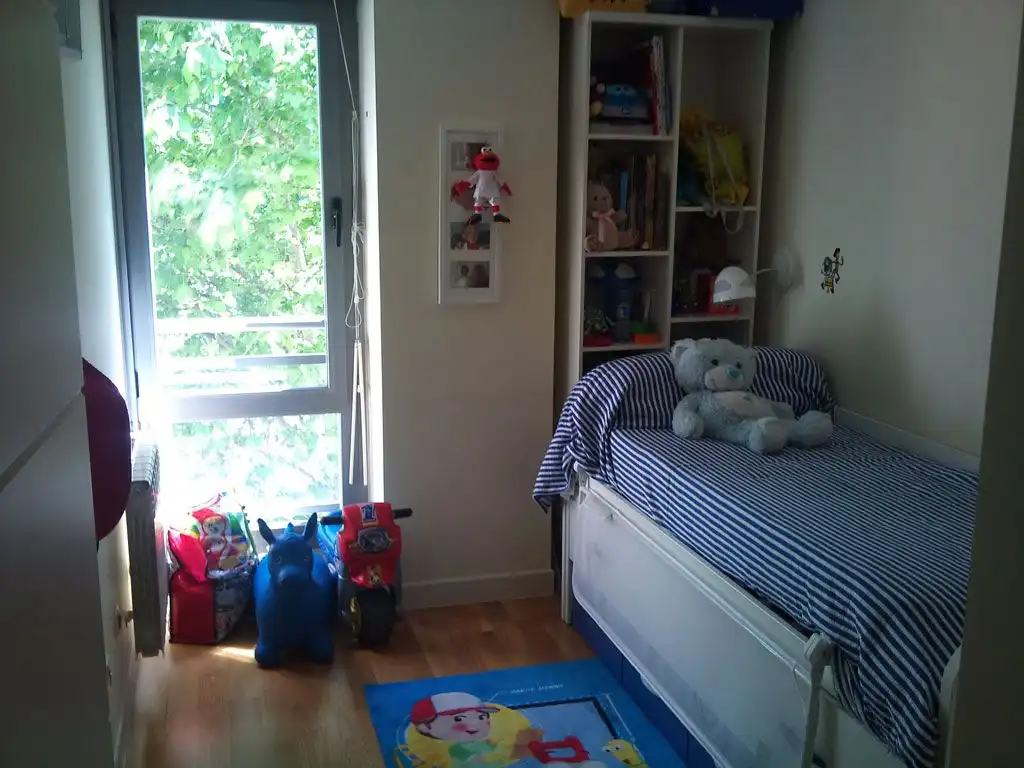 Wohnung zum Verkauf in Calle de Rafael Bergamín, 5, San Juan Bautista Schlafzimmer von Wohnung zum Verkauf in Madrid Capital mit Klimaanlage und Schwimmbad