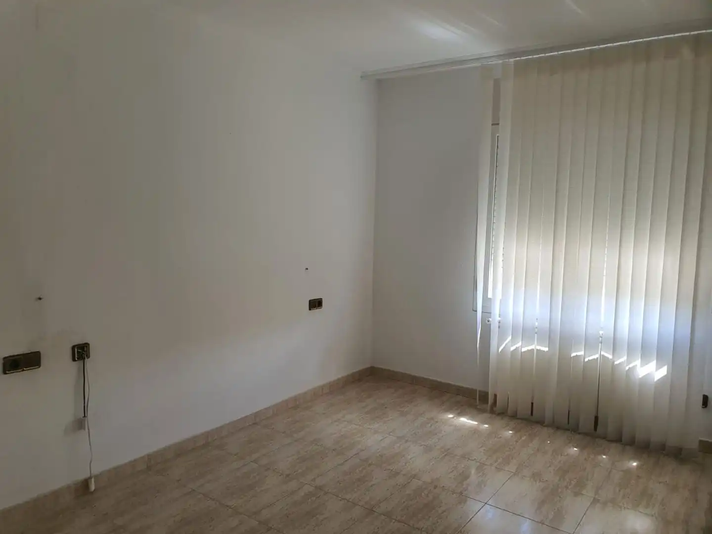 Casa adosada en venda a Urbanitzacio la Fontana, 3, Benavent de Segrià Dormitori de Casa adosada en venda en Benavent de Segrià amb Aire condicionat, Terrassa i Piscina