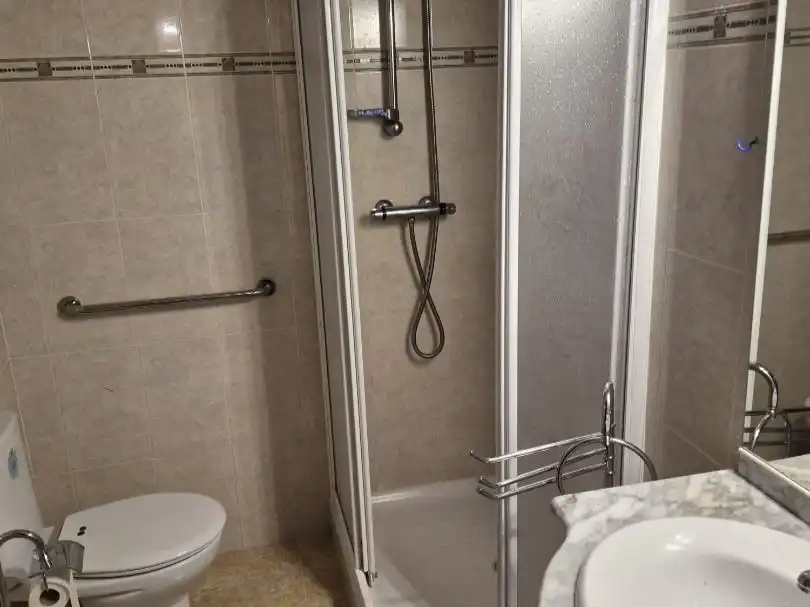 Badezimmer von Wohnung zum Verkauf in Valladolid mit Heizung, Terrasse und Möbliert