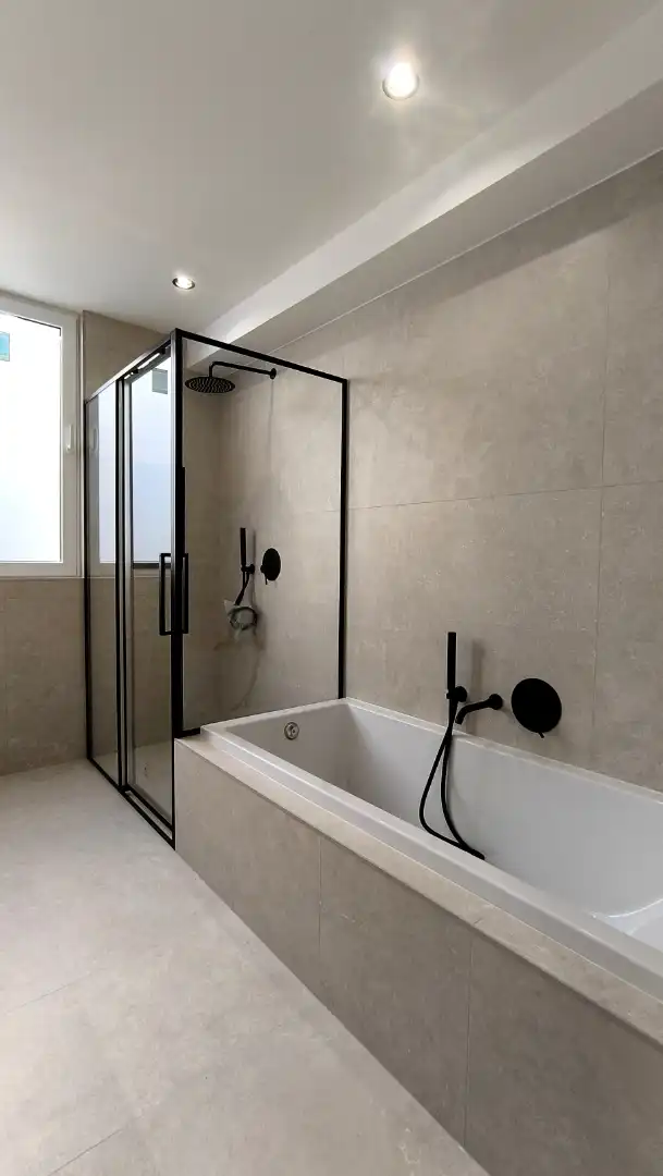 Piso en venta en Carrer de Gaspar Torrella, 9, Favara Baño de Piso en venta en Valencia Capital