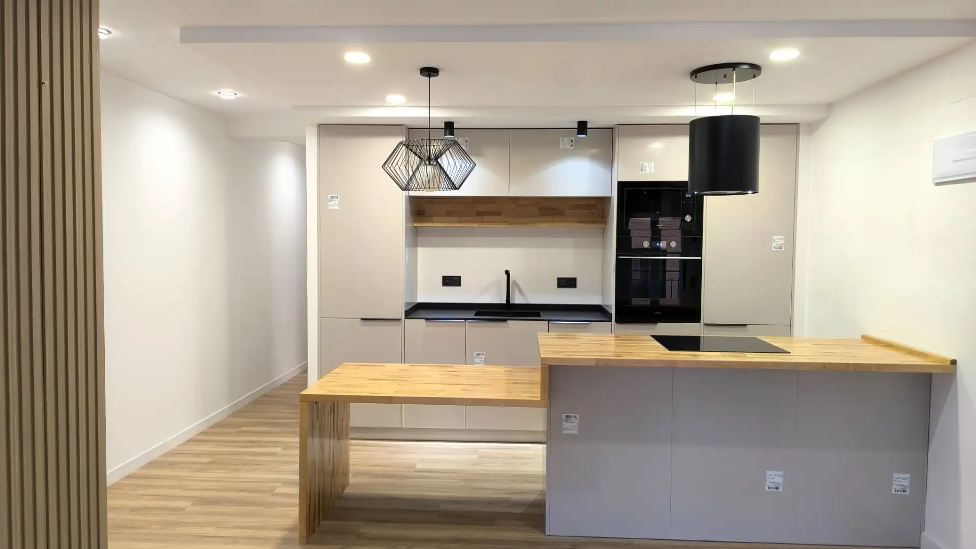 Piso en venta en Carrer de Gaspar Torrella, 9, Favara Cocina de Piso en venta en Valencia Capital