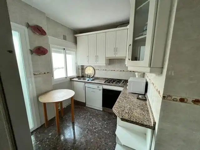 Flat for rent in Avenida Santa Marina, 27, Santa Marina Kitchen of Flat for rent in Badajoz Capital with Air Conditioner, Terrace and Balcony